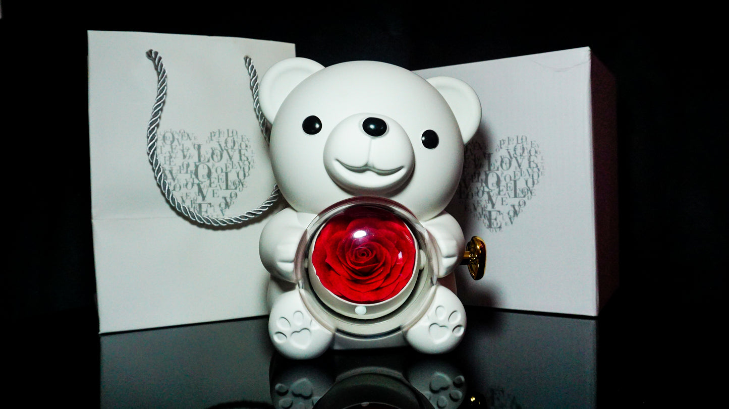 Колие във формата на сърце с уникална подаръчна кутия МЕЧЕ с роза