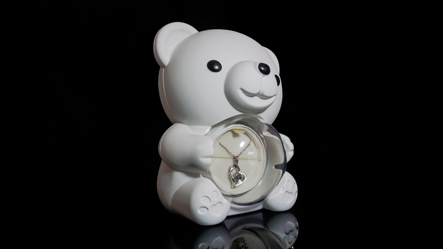 Колие във формата на сърце с уникална подаръчна кутия МЕЧЕ с роза